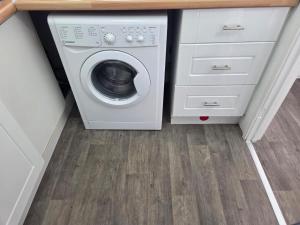 One bedroom apartment - Free Parking - Harlow - Close to Stansted Airport