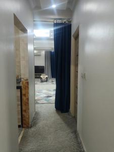 شقة كاملة لايجار غرفتين نوم ورسيبشن