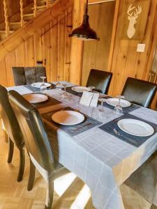 Chalet Natura Versailles Spa and River