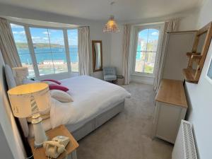 2 Bed in Tenby 82979