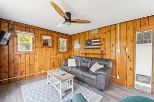 Cozy & Easy - Steps to the Sand