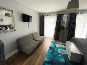 6 New Street Bantry Studio Apartment 2