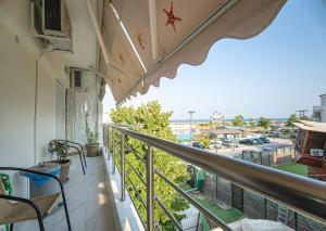 Cozy Sea View Apartment in Paralia