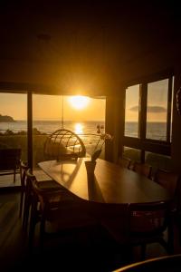 Casa Oceano Praia do Rosa, apartamentos pé na areia, Praia do Rosa