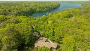 Steps to Freshwater Beach Kayaks Sauna - 4hvězdičkové hotely ve městě Brewster