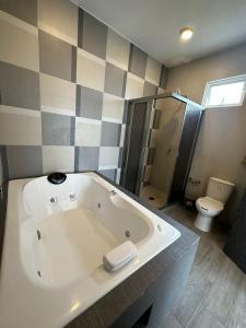 House in Teques Rooftop with view and pool for 15