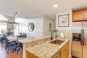 Walk to Sugar Mtn Slopes and Trails Mountaintop Gem