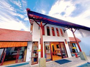 Bradys 3 bedrooms Villa Center of Sanur