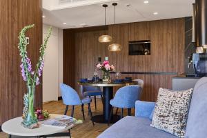 Golden Hour Apartments- Loft H 216