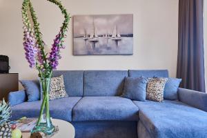 Golden Hour Apartments- Loft H 216