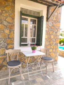 Elia Village by Irida Iris Group