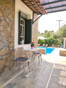 Elia Village by Irida Iris Group