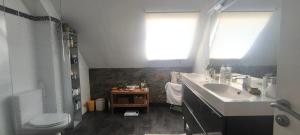 Villas Maison moderne 150 m2 a 15mn du centre ville : photos des chambres