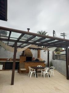 Casa espaçosa próxima a rua das pedras