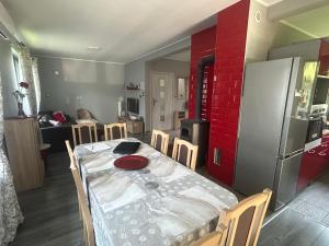 Mazury Dom Oskar nad jeziorem Sasek Wielki z jakuzzi