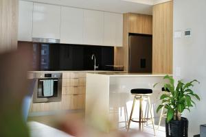 1 Bedroom Apartment with Stunning City Views Heart of Brisbane