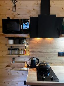 Файна хата 4