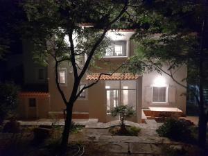 Melody, Ground floor cottage Karlovasi Samos