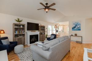 The Razor Clam 2 bdrm cottage with hot tub, pet ok