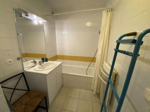 Appartements Residence Les Vagues - 156 - Appartement en rez de jardin residence Les Vagues MAE-7381 : photos des chambres