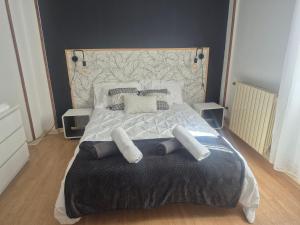 Appartements Maison de ville - proche Le PAL - DOMPIERRE : photos des chambres