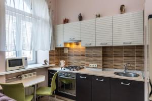 1 bedroom apartment Saksaganskogo 57A