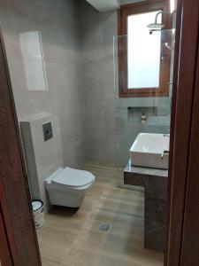 ATHOR IREON with hot tube