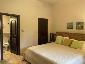 Red Frog Beach Island Resort