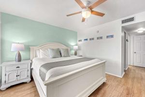 Dans Florida Condos Sea Dream at Runaway Bay