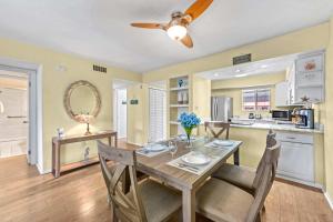 Dans Florida Condos Sea Dream at Runaway Bay