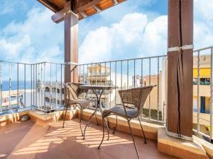 Apartment near the beach with sea views