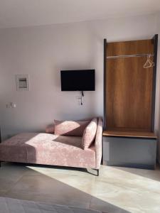 hOTEL EMILY,S