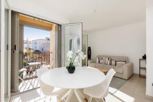 CALYPSO- Superbe perle, Vieil Antibes, wifi, climatisation