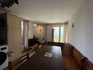 Résidence Ecrin 6 - Les Deux Alpes – Appartement cosy au pied des pistes dans le calme du quartier 1800 MAE-5531