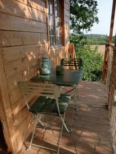 cabane perchée et le chêne