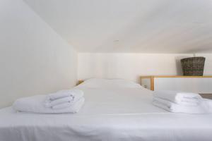 GIOA- Studio avec balcon, place Garibaldi -Paillon