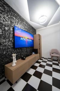 Aphrodites House Upon White Tower