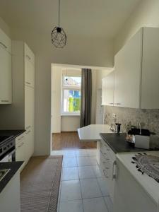 CITY&MORE! Schickes Apartment mit Altbauflair!