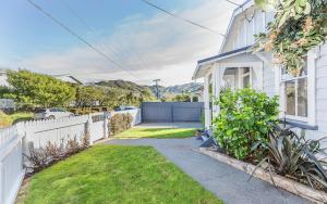 Unique and Cosy Cottage with a Sunny Garden