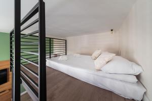 Indigo Apartments Loft