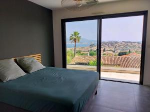 Sea view and perfect location