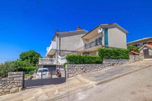 Apartment in Novi Vinodolski 15435