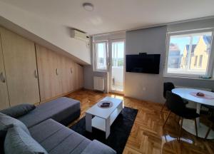 LikeHome life - Novi Sad Stevana Sremca