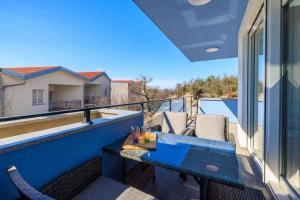 Apartment in Dramalj 49873