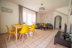 Apartment in Balatonlelle 19093