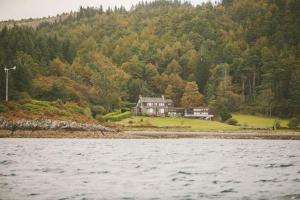 Loch View House