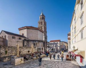 Modern apt with terrace 4 min walk to the beach