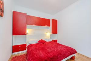 Apartments by the sea Privlaka, Zadar - 23531