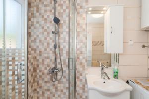 Apartments by the sea Baska, Krk - 23915