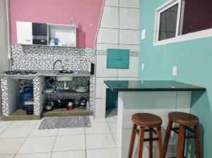 Apto com churrasqueira 500m do mar com vista da salaSacada para horizonte